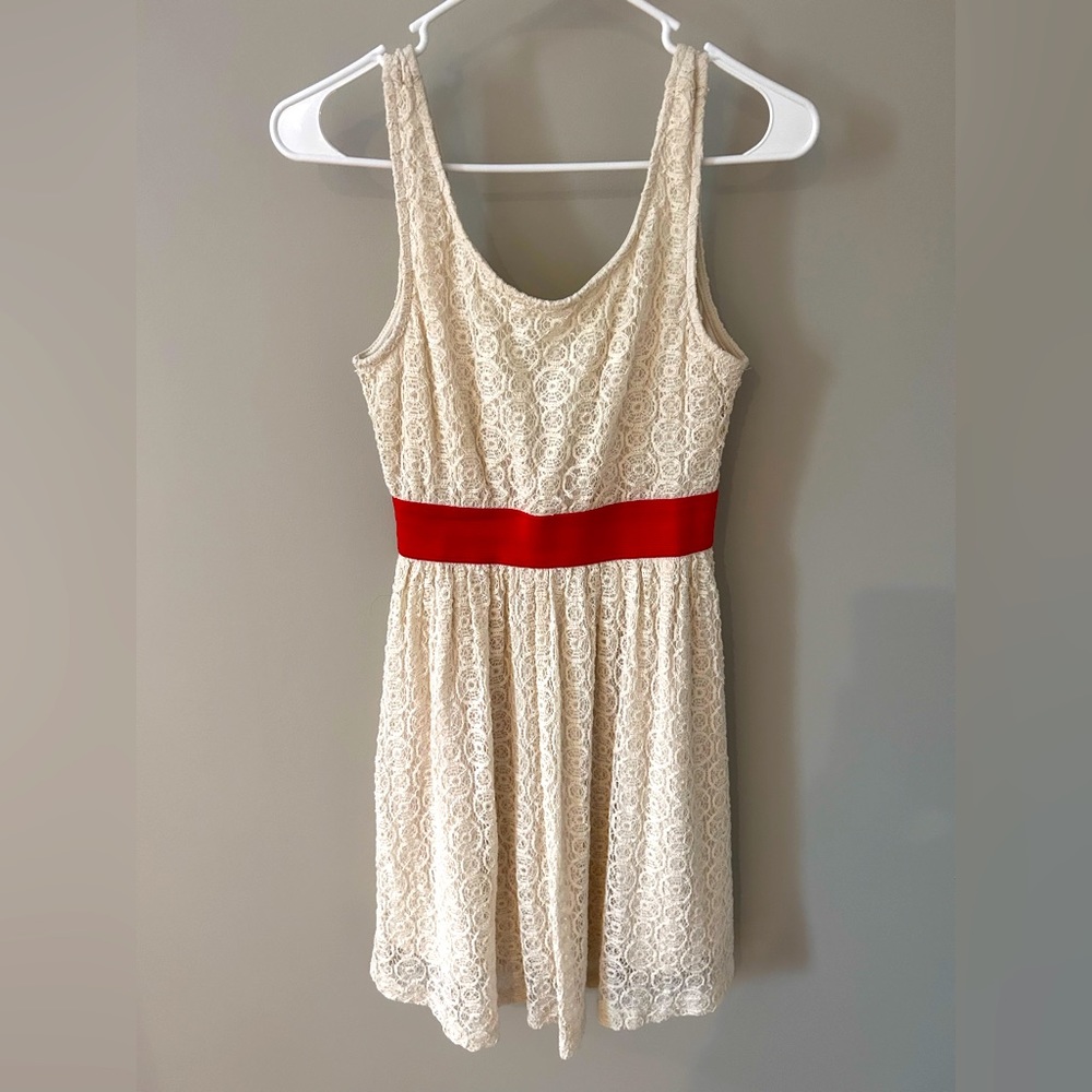Beautiful Charlotte Russe Spring Dress - Size Small